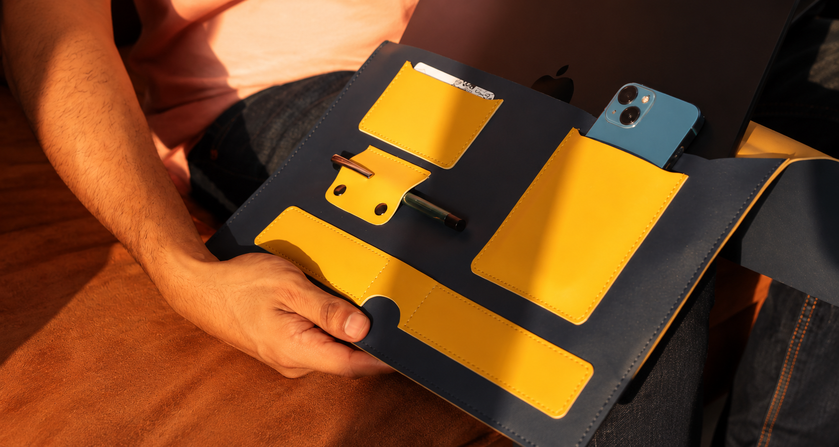 Sleek Station Laptop Sleeve