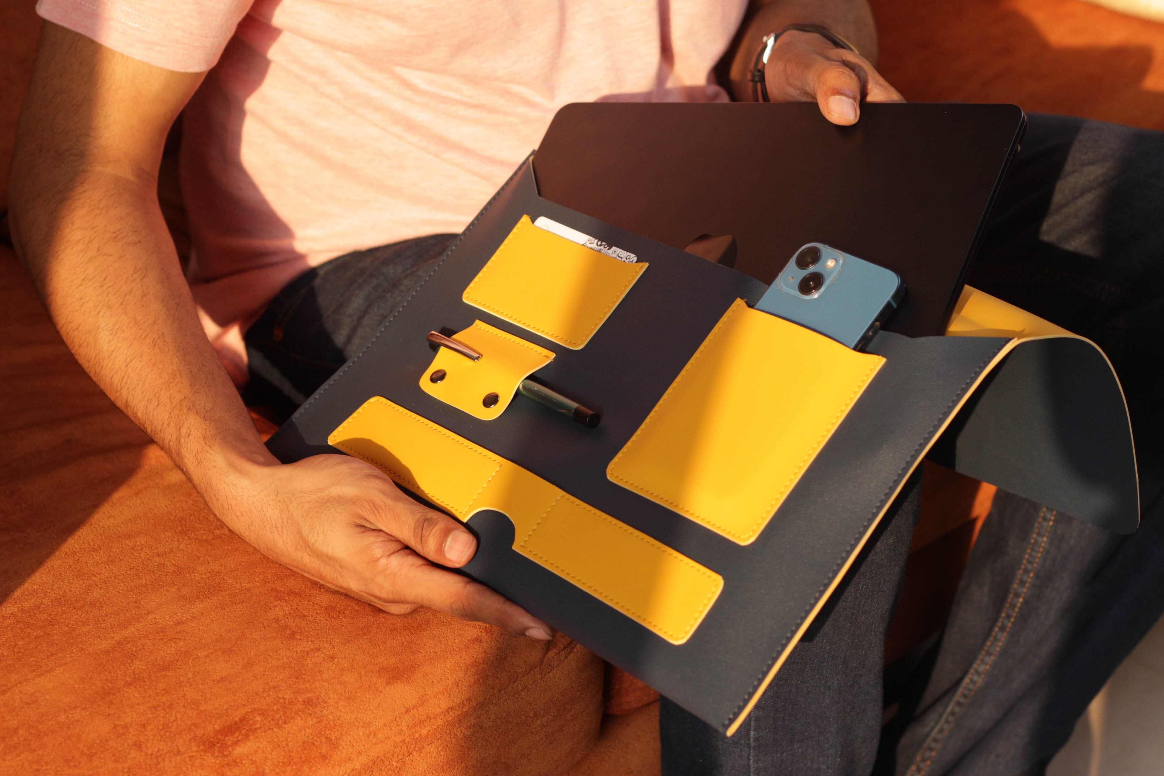 Sleek Station Laptop Sleeve